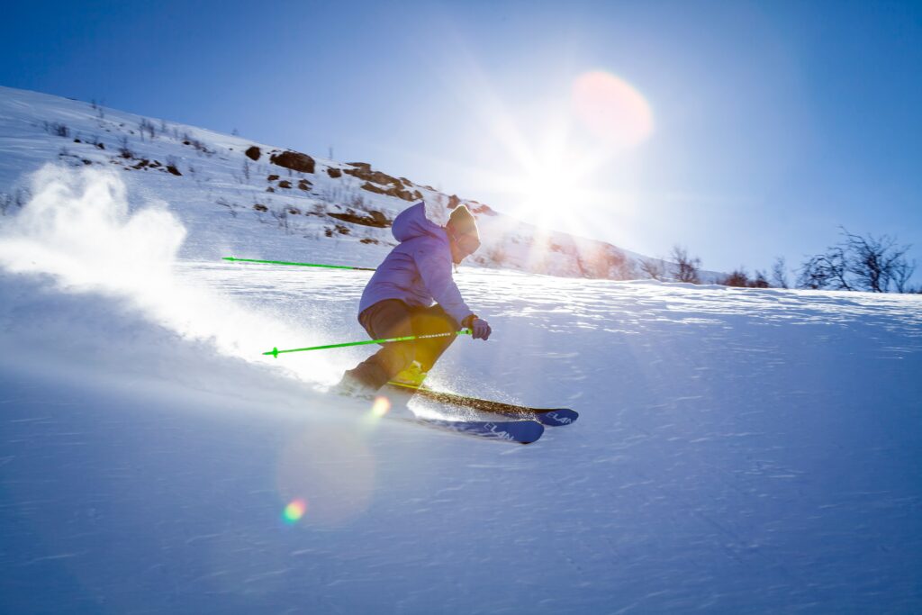 Skitema.com klæder dig godt på til skituren med K2 skistave og skiudstyr fra Sporten