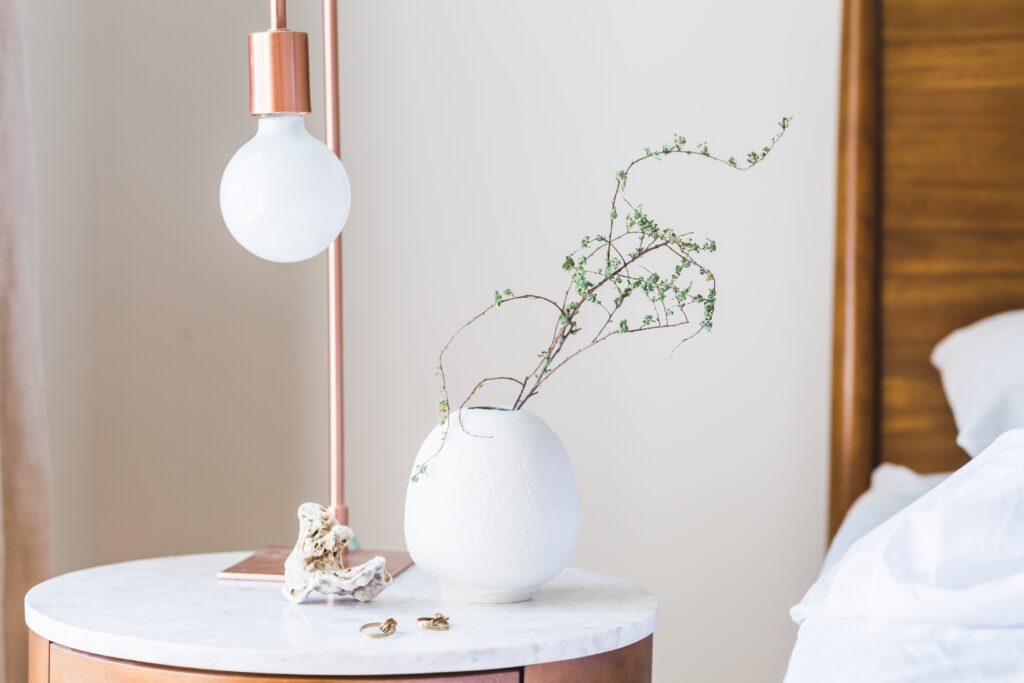 Find &Tradition belysning og alverdens andre typer designer lamper hos Designerlys.dk