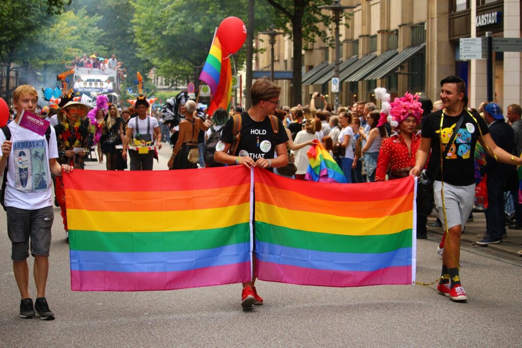 Køb flagranker og Gay flag i god og holdbar kvalitet hos Langkilde & Søn