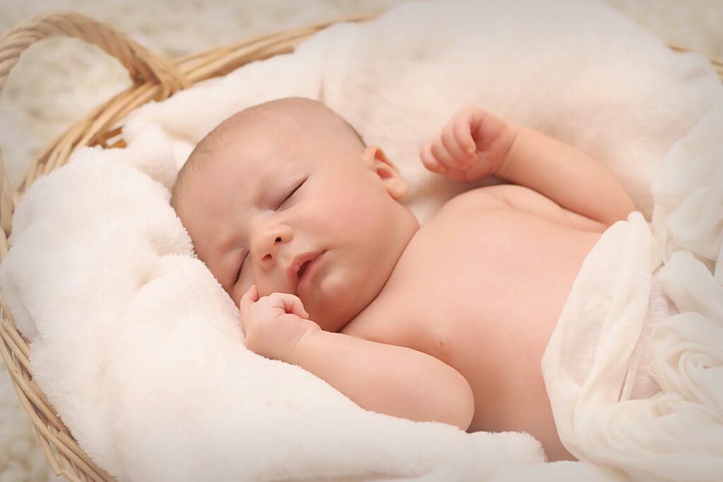 Køb badebleer, stofbleer samt andre essentials til baby og mor hos Pusleriet